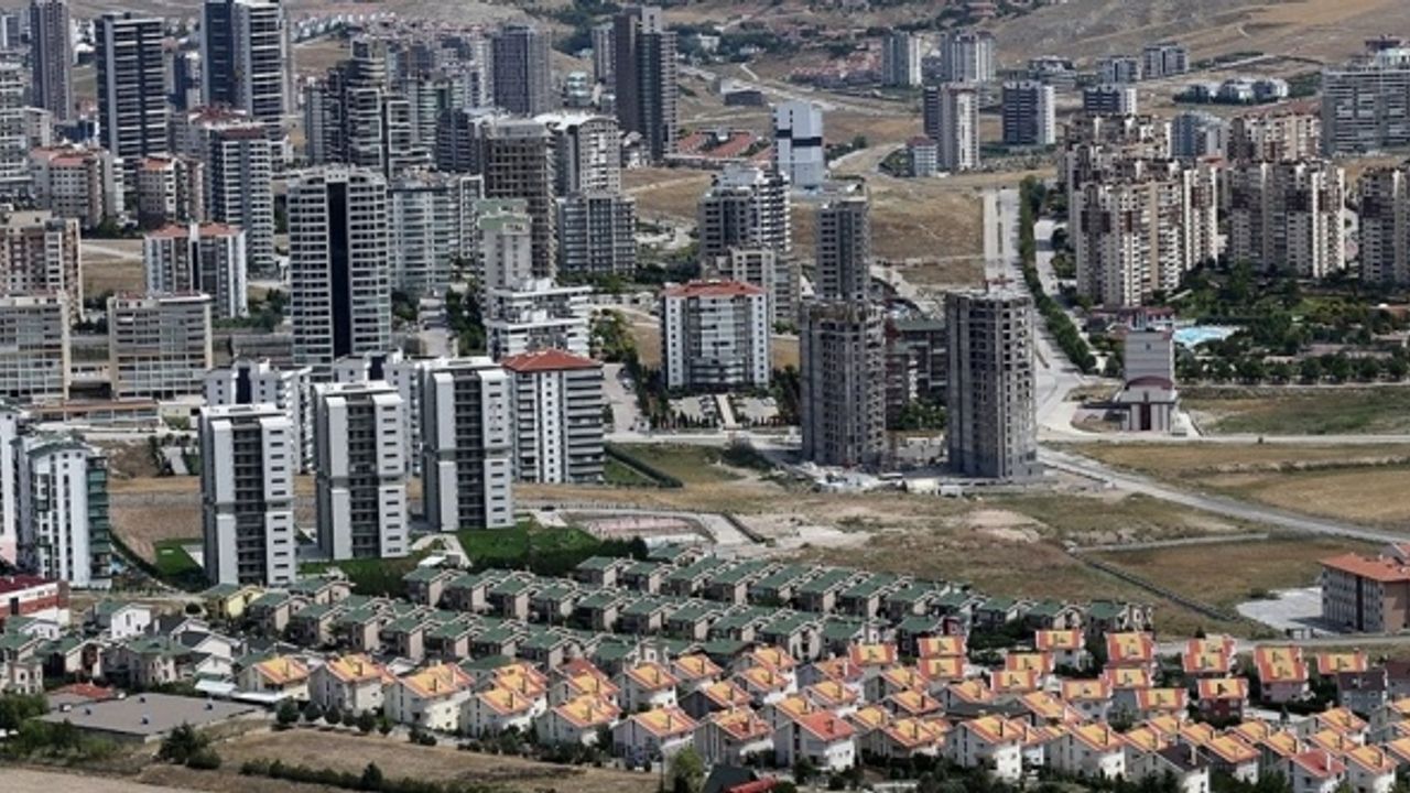 Türkiye'de 10 ayda 2 milyon 410 bin gayrimenkul satış işlemi yapıldı