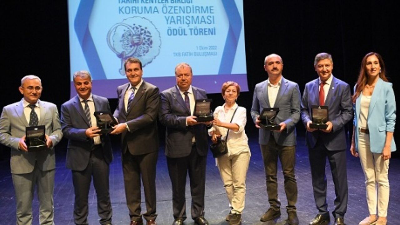‘Yaşayan Tarih Hisar İçi Projesi’ne özel ödül