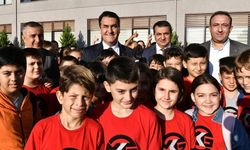 Başkan Dündar, 12 bin 200 öğrenci ile buluştu
