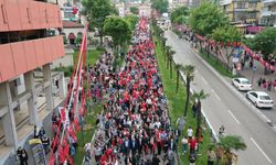 19 Mayıs coşkusu caddelere sığmadı