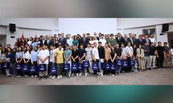 YKS’de dereceye giren gençler BTSO’da ödüllendirildi