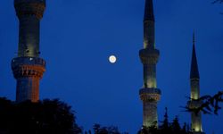 İş dünyası iftar sofralarında buluştu