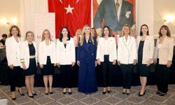 BUİKAD’da bayrak değişimi