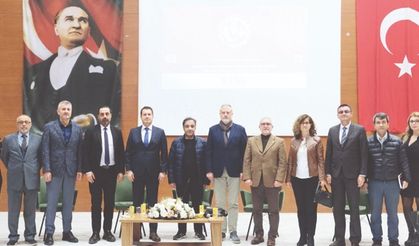 Deneyimlerini öğrencilere aktardılar