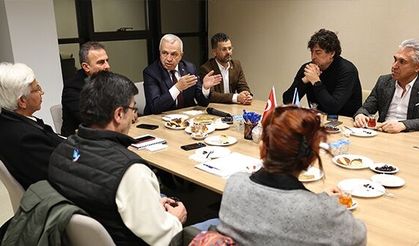 CHP’li Şadi Özdemir akademik odalarla başladı