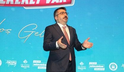 Oktay Yılmaz, Şirinevler’de tapu dağıttı