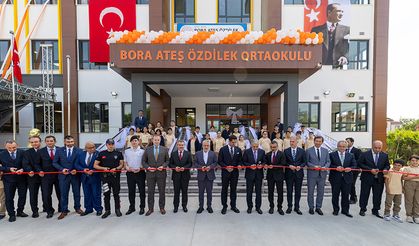 Bora Ateş Özdilek Ortaokulu düzenlenen törenle açıldı
