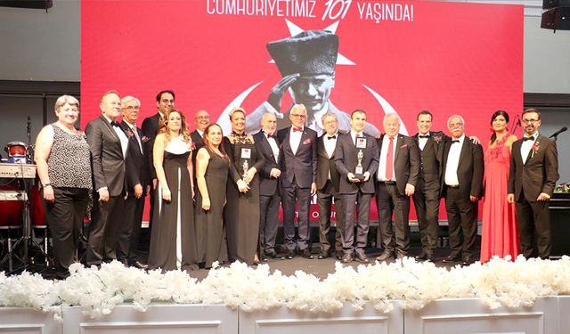 BUMİAD’ın Cumhuriyet Ödülleri sahiplerini buldu