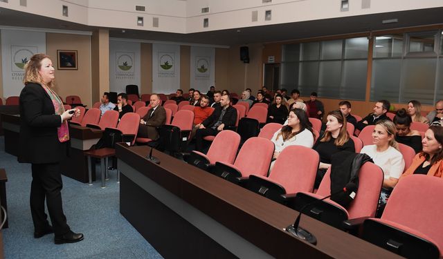 Belediye personeline Toplumsal Cinsiyet Eşitliği eğitimi verildi