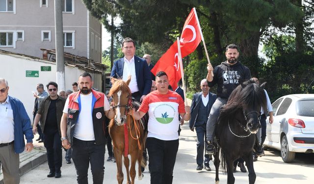 Osmangazi’de geleneksel rahvan at koşusu coşkusu