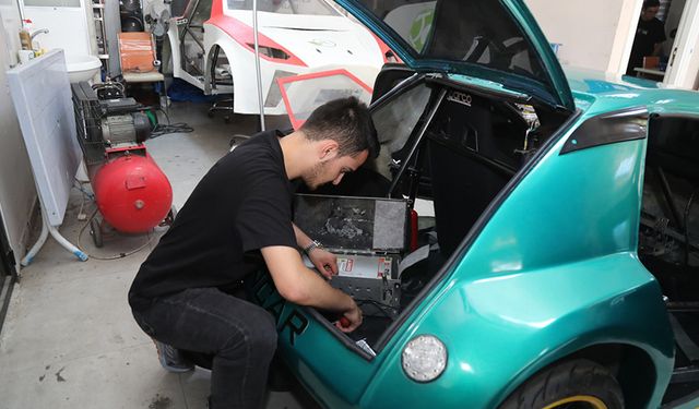 BTÜ öğrencileri elektrikli ve hidrojenli araçlar üretiyor