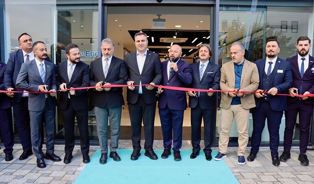 CW Enerji'nin Bursa'daki plus bayisi açıldı