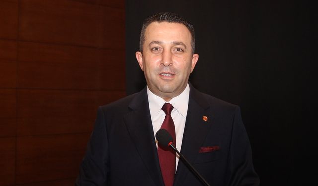 BEKSİAD’da Başkan Bayezit güven tazeledi