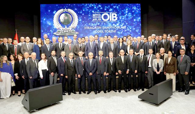 Otomotivde ihracatın şampiyonları ödül aldı