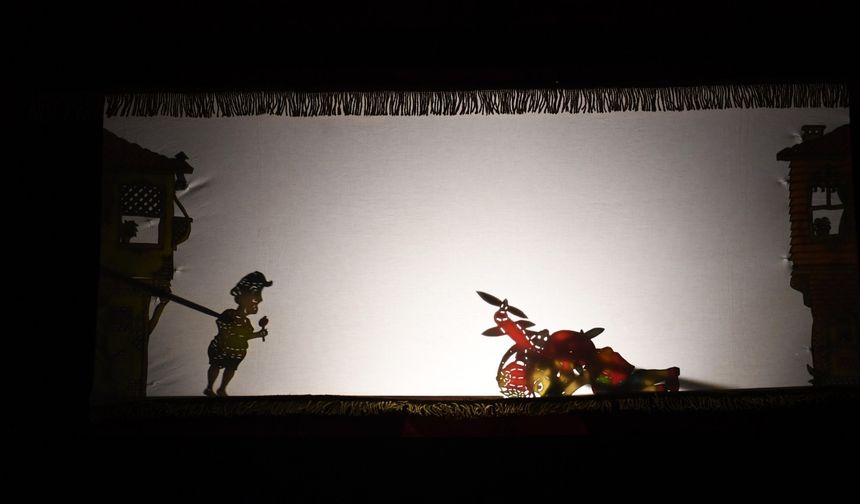 Karagöz’ün uzay yolculuğu perdeye yansıdı