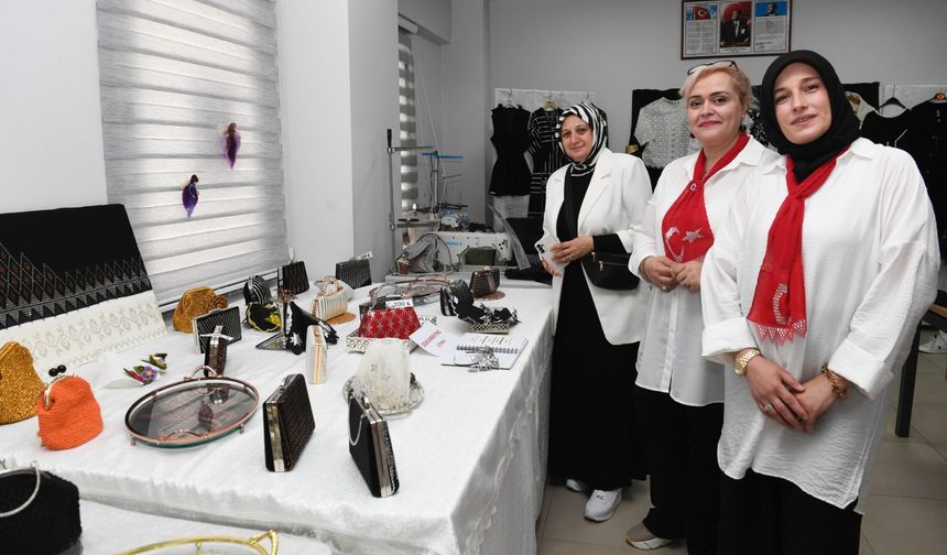 Osmangazi Belediyesi’nin kurslarında geleceğin ustaları yetişiyor