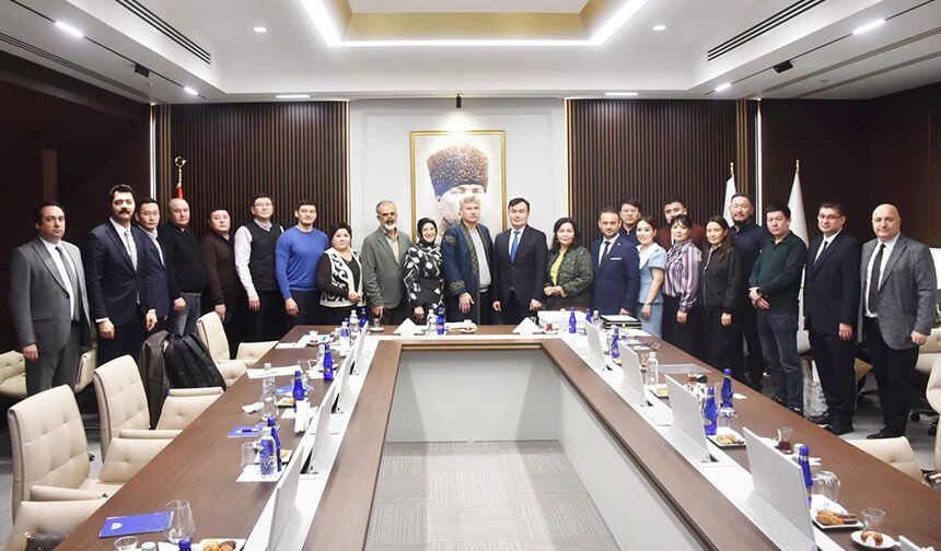 Bursa OSB Yönetimi Kazak heyeti ağırladı